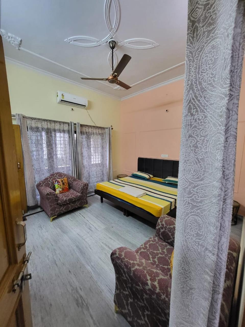 דהראדון Nature View Homestay חדר תמונה